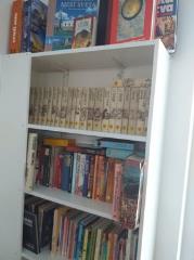 knjižna polica VeGeC